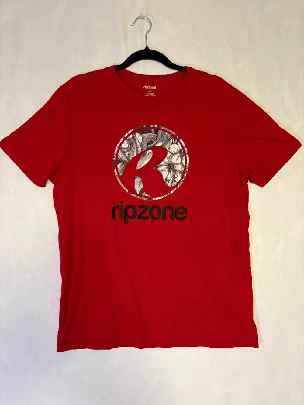 Ripzone Men’s Red Graphic T-Shirt Floral Logo Size L/G